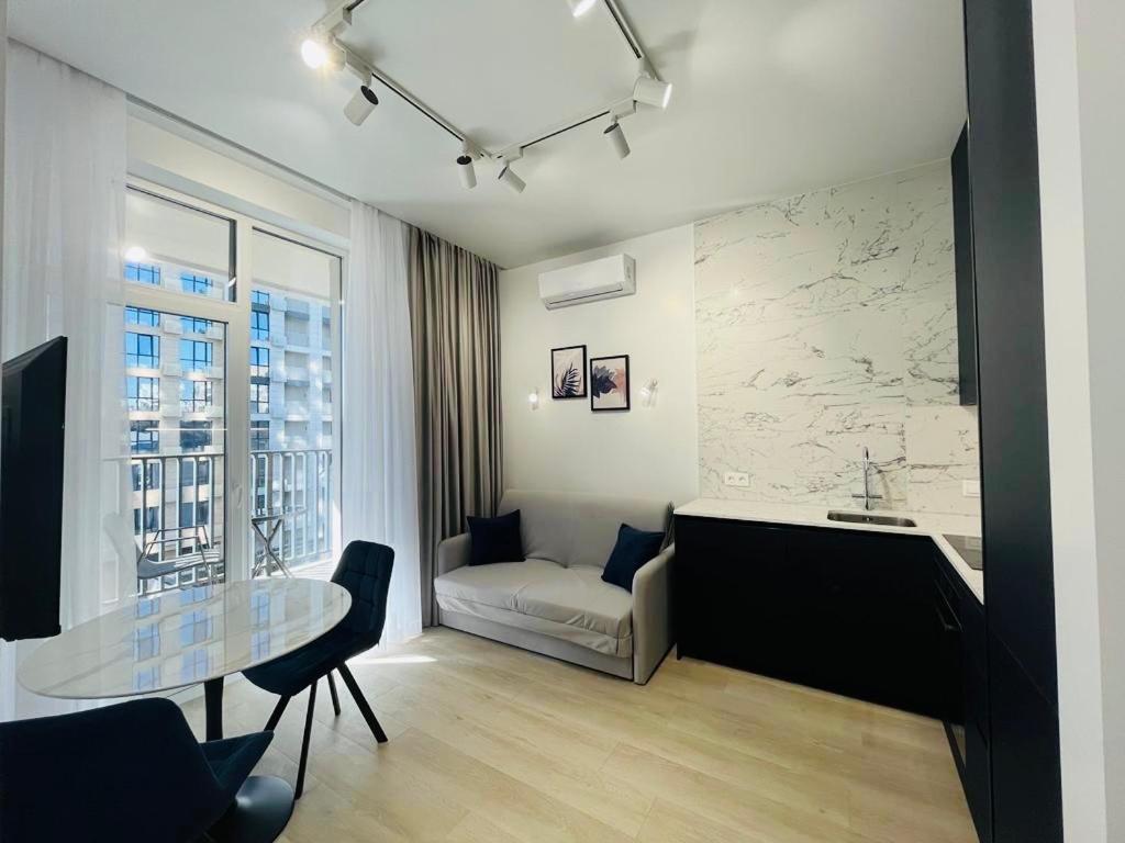 Modern Apartment In The Old Town Kiew Exterior foto